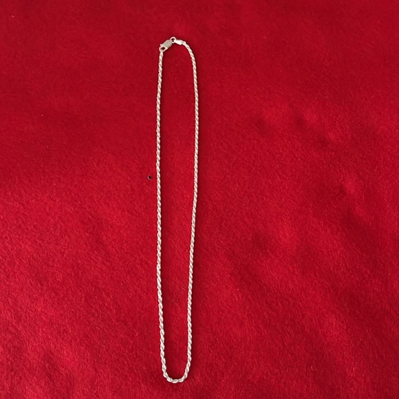 Mirabella Silver Chain - Picture 2 of 4